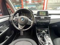 Usado BMW 218 Comfort Edition 150 CV (110 kW) 2015 Granate Familiar