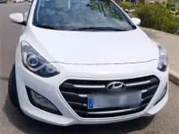 Usado Hyundai i30 90 CV (66 kW) 2015 Blanco Berlina