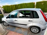 Usado Ford Fiesta Ambiente 70 CV (51 kW) 2008 Gris / plata Utilitario