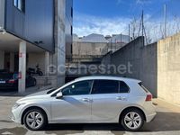 Usado VW Golf VIII Life 115 CV (84 kW) 2021 Gris / plata Berlina