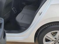 Usado VW Golf VIII 116 CV (85 kW) 2024 Blanco Berlina