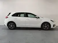Usado Hyundai i30 120 CV (88 kW) 2022 Blanco Utilitario