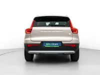 Begagnad Volvo XC40 Core 211 HK (155 kW) 2023 Beige SUV