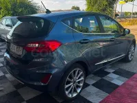 Usado Ford Fiesta Active 100 CV (73 kW) 2018 Azul Utilitario