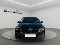 Usado Skoda Fabia Ambition 95 CV (69 kW) 2022 Azul Berlina