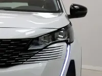 Usado Peugeot 3008 Active 130 CV (95 kW) 2022 Blanco SUV