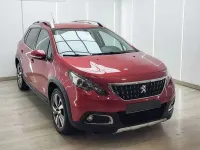 Usado Peugeot 2008 Allure 120 CV (88 kW) 2019 Rojo SUV