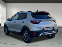 Usado Kia Stonic GT-Line 100 CV (73 kW) 2024 Plateado SUV