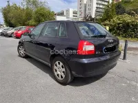 Usado Audi A3 Attraction 102 CV (75 kW) 2002 Azul Utilitario
