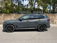 Usado BMW X5 M Sport 489 CV (359 kW) 2024 Gris / plata SUV