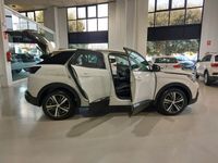 Usado Peugeot 3008 Allure 130 CV (95 kW) 2019 Blanco SUV
