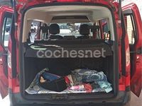 Usado Ford Tourneo Connect Trend 95 CV (69 kW) 2015 Rojo Monovolumen