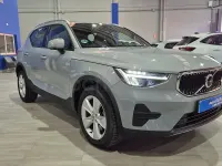 Usado Volvo XC40 Core 163 CV (119 kW) 2023 Gris / plata SUV