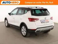 Usado Seat Arona Xperience 110 CV (80 kW) 2021 Blanco SUV