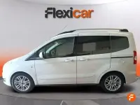 Usado Ford Tourneo Courier Ambiente 100 CV (73 kW) 2018 Blanco Monovolumen
