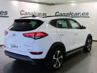 Usado Hyundai Tucson Style 177 CV (130 kW) 2018 Blanco SUV