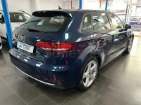Usado Audi A3 Sport 116 CV (85 kW) 2017 Azul Berlina