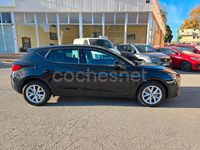 Usado Seat Leon Style 110 CV (80 kW) 2024 Negro Berlina