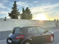 Usado Renault Mégane Dynamique 105 CV (77 kW) 2008 Negro Berlina