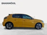 Usado Peugeot 208 Allure 100 CV (73 kW) 2023 Amarillo Utilitario