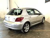 Usado Peugeot 307 136 CV (100 kW) 2005 Gris / plata Berlina