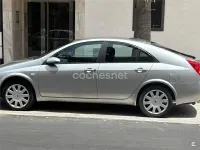 Usado Nissan Primera Acenta 140 CV (102 kW) 2004 Gris / plata Berlina