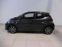 Usado Toyota Aygo X-play 72 CV (52 kW) 2020 Gris Utilitario