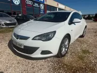 Usado Opel Astra GTC Sportive 165 CV (121 kW) 2012 Blanco Berlina