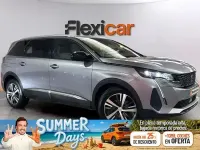 Usado Peugeot 5008 Allure 130 CV (95 kW) 2024 Gris SUV