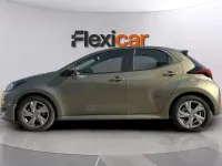 Usado Toyota Yaris Hybrid Active 116 CV (85 kW) 2025 Marrón Berlina