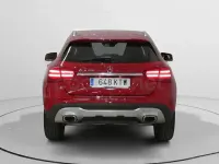 Usado Mercedes GLA180 122 CV (89 kW) 2019 Rojo SUV