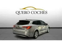 Usado Toyota Corolla Active 122 CV (89 kW) 2021 Plateado Familiar