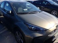 Usado Toyota Yaris Hybrid Active 116 CV (85 kW) 2025 Marrón Utilitario