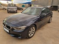 Usado BMW 318 143 CV (105 kW) 2014 Azul Berlina