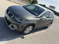 Usado Seat Arona Xperience 110 CV (80 kW) 2024 Verde SUV
