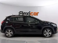 Usado Peugeot 2008 Allure 131 CV (96 kW) 2019 Negro SUV