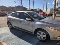 Usado Renault Mégane III Dynamique 110 CV (80 kW) 2011 Gris / plata Berlina