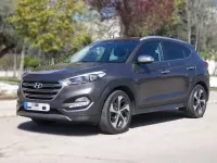 Usado Hyundai Tucson 136 CV (100 kW) 2016 Gris SUV