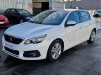 Usado Peugeot 308 Active 130 CV (95 kW) 2021 Blanco Berlina