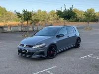 Usado VW Golf VII GTI 290 CV (213 kW) 2019 Gris Utilitario