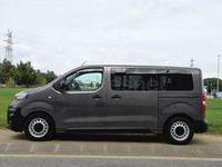 Usado Peugeot Traveller Active 120 CV (88 kW) 2018 Gris / plata Monovolumen