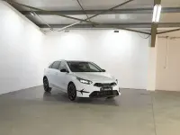 Usado Kia Ceed Style 120 CV (88 kW) 2023 Blanco Utilitario