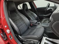 Usado Mercedes GLA200 Urban 136 CV (100 kW) 2015 Granate SUV