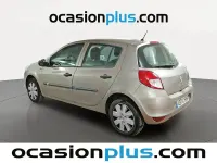 Usado Renault Clio II 75 CV (55 kW) 2011 Beige Berlina