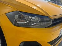 Usado VW Polo Advance 80 CV (58 kW) 2019 Amarillo Utilitario