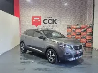 Usado Peugeot 3008 GT-line 130 CV (95 kW) 2018 Gris / plata SUV