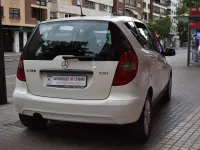 Usado Mercedes A180 109 CV (80 kW) 2011 Blanco Utilitario
