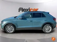 Usado VW T-Roc Life 150 CV (110 kW) 2023 Verde SUV