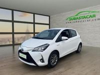 Usado Toyota Yaris Hybrid Active 100 CV (73 kW) 2018 Blanco Utilitario