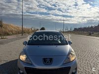Usado Peugeot 207 Active 92 CV (67 kW) 2011 Gris / plata Berlina